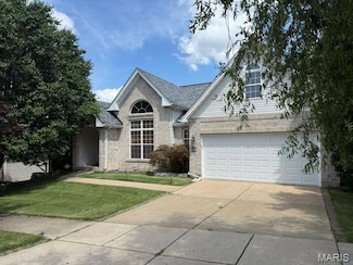 11017 Sandistan Dr, Saint Louis, MO 63146