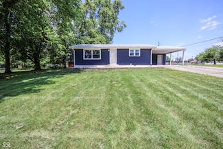 414 South St, Hope, IN 47246