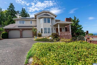 518 S Liberty St, Port Angeles, WA 98362