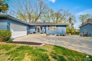 3027 Conrow Dr, Manhattan, KS 66503