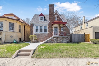 6638 N Fairfield Ave, Chicago, IL 60645