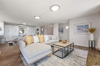 1015 Wilder Ave Unit 903, Honolulu, HI 96822