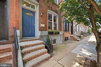 2434 Carpenter St, Philadelphia, PA 19146