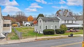 1048 W Market St, Scranton, PA 18508