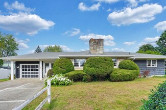 38 Dillon St, Chicopee, MA 01013