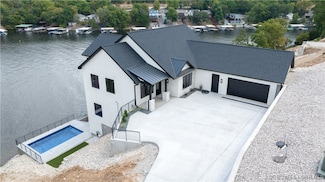 473 Red Bud Rd, Lake Ozark, MO 65049