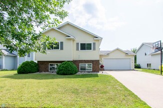 1019 4th Ave E, West Fargo, ND 58078