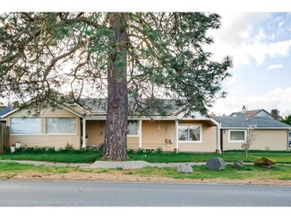 17308 SW Nazaneen Dr, Beaverton, OR 97006