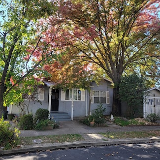 2038 Markham Way, Sacramento, CA 95818