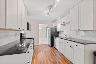 6450 York Ave S Unit 308, Edina, MN 55435