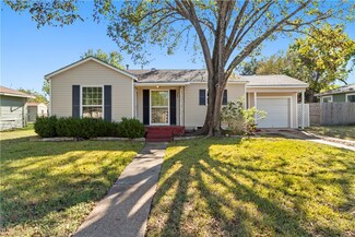 903 North Ave, Bryan, TX 77802