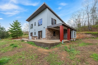 359 Meadow View Ln, Max Meadows, VA 24360