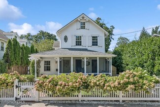 39 Gillespie Ave, Fair Haven, NJ 07704