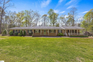 142 Hollingsworth Dr, Pickens, SC 29671