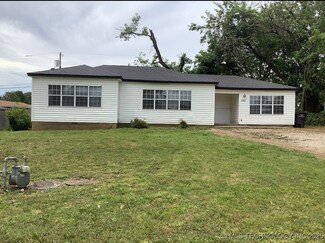 221 SE Wilshire Ave, Bartlesville, OK 74006