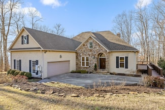 11 Wood Hollow Rd, Lookout Mountain, GA 30750