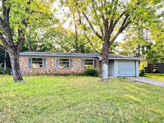 705 American Blvd, Warner Robins, GA 31093
