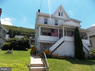 111 E Center St, Nesquehoning, PA 18240