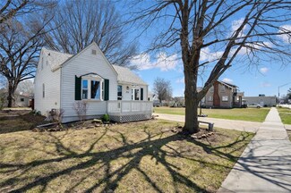 313 N Roche St, Knoxville, IA 50138