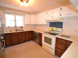 69 Joy Dr Unit E4, South Burlington, VT 05403