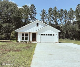 5613 Jeremy Ln, Vancleave, MS 39565