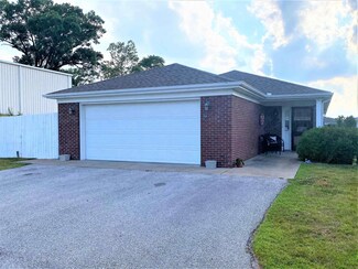 7302 Lyons Ct, Evansville, IN 47725
