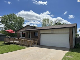 1217 E 28th Ave, Hutchinson, KS 67502