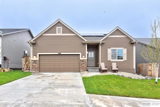 14562 Potter Cir, Bennington, NE 68007