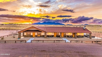 68 Curly Horse Ranch Rd, Sonoita, AZ 85637
