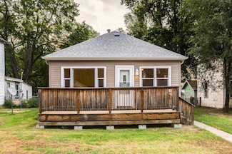 208 N Oakdale Ave, Salina, KS 67401