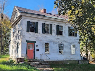 44 E Main St, Poultney, VT 05764
