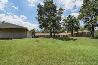 39827 Morris Creek Rd, Howe, OK 74940