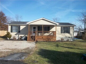 98 Center Ave, Rices Landing, PA 15357