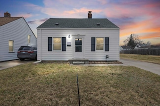 22095 Rausch Ave, Eastpointe, MI 48021