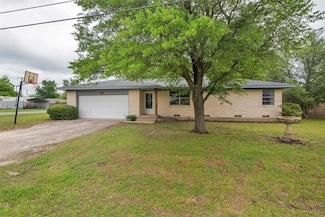 801 Ricketts St, Howe, TX 75459