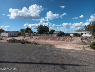 20900 E Mesa Verde Rd, Cordes Lakes, AZ 86333