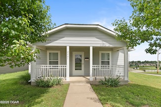 2221 Kentucky Ave, Joplin, MO 64804