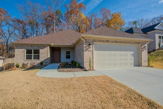5021 Springwood Cir, Bryant, AR 72022