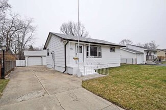 2027 Miami Rd, Waukegan, IL 60087