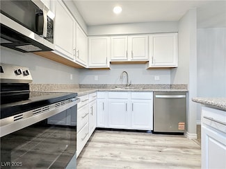 5080 Indian River Dr Unit 400, Las Vegas, NV 89103