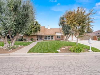 1691 S Bailey Ave, Fresno, CA 93727