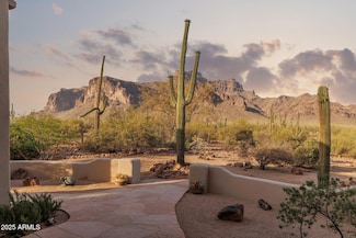148 N La Barge Rd, Apache Junction, AZ 85119