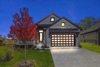 54714 Camden Ct, Shelby Township, MI 48316