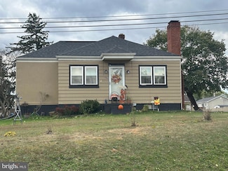 196 Bixlers Ferry Rd, Luray, VA 22835