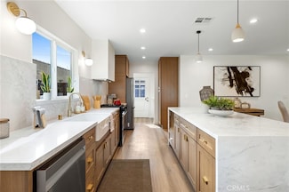 3220 W 77th St, Los Angeles, CA 90043