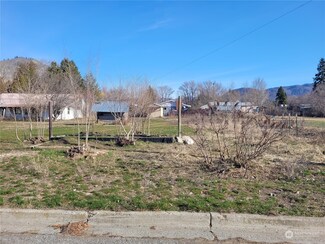 228 W Jonathan St, Tonasket, WA 98855
