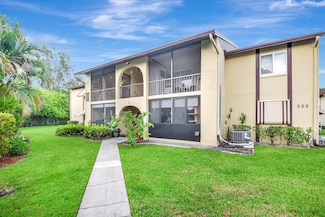 323 Pine Ridge Cir Unit A-1, Greenacres, FL 33463
