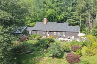 5 Harvey Hill Rd, Rockport, ME 04856