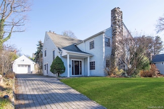 414 Pelham Manor Rd, Pelham, NY 10803