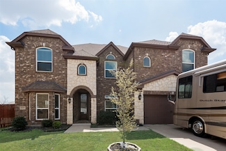 1652 Scarlet Crown Dr, Fort Worth, TX 76177